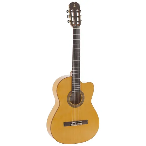 Admira Triana Cutaway — 4/4 flamenko ģitāra Admira Triana Cutaway — 4/4 flamenko ģitāra