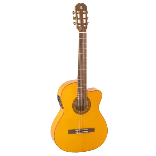 Admira Triana EQ — 4/4 flamenko ģitāra Admira Triana EQ — 4/4 flamenko ģitāra