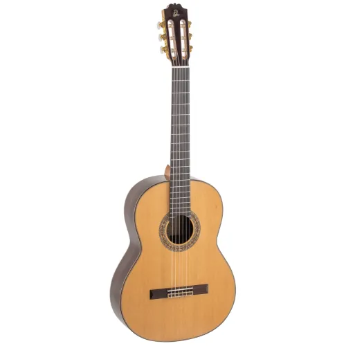 Admira A20 Fishman — 4/4 klasiskā ģitāra Admira A20 Fishman — 4/4 klasiskā ģitāra