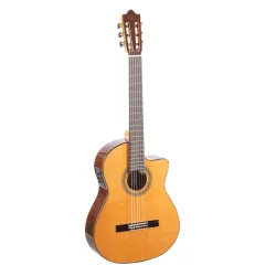 Admira Carmen Cutaway Fishman — 4/4 flamenko ģitāra Admira Carmen Cutaway Fishman — 4/4 flamenko ģitāra