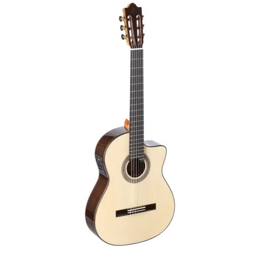 Admira Lucia Cutaway Fishman — 4/4 flamenko ģitāra Admira Lucia Cutaway Fishman — 4/4 flamenko ģitāra