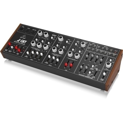 Behringer CAT — analogais sintezators