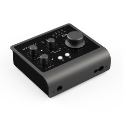 Audient iD4 MKII skaņas karte Audient iD4 MKII skaņas karte