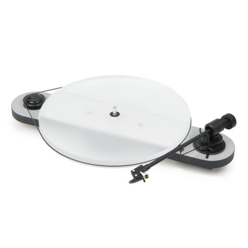 Pro-Ject Elemental plašu atskaņotājs — Matēta pelēka Pro-Ject Elemental plašu atskaņotājs — Matēta pelēka