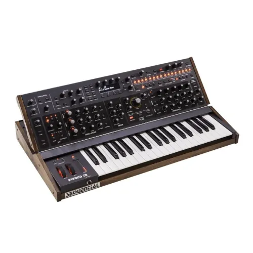 Sequential Pro 3 Special Edition — hibrīda sintezators Sequential Pro 3 Special Edition — hibrīda sintezators
