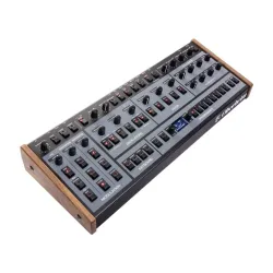 Oberheim OB-X8 Module — sintezatora modulis