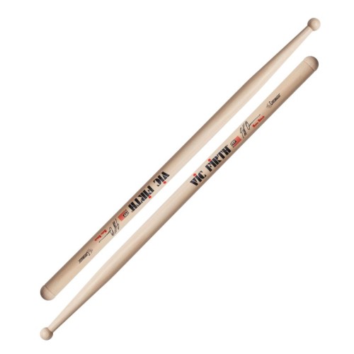 Vic Firth SJQ Corpsmaster Jeff Queen Solo Stick — bungu kociņi Vic Firth SJQ Corpsmaster Jeff Queen Solo Stick — bungu kociņi